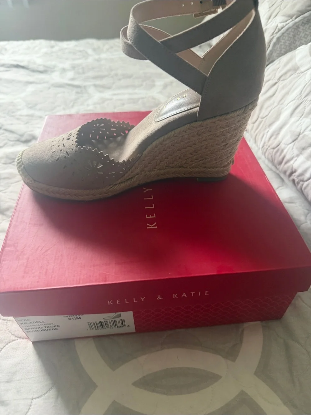 Kelly & Katie suede upper